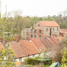 Country Cottage with Steam Railway Views