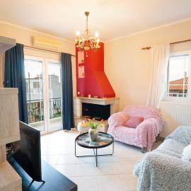 Modern 3 Bed Home with Balconies and Sea Access