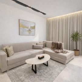Luxury Apartment - 2 bedroom 2 bathroom 5 mins walk from Corniche, Mall and Station - Families Only, hotel in Tangier