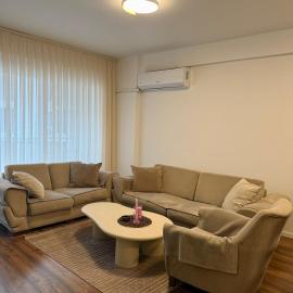 Bright & Cozy 2- Bedroom Apartment
