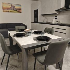Modern flat near Assisi 2 minutes from airport !