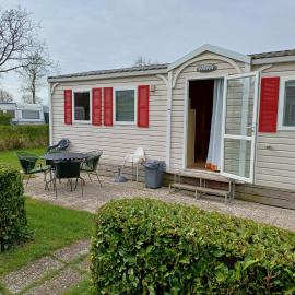 Mobilhome 3 bedrooms Camping Scheldeoord, hotel di Baarland