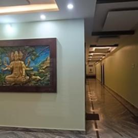 Shree datta dharmik inn, khách sạn ở Bandanwāda