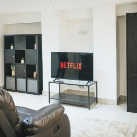 Viesnīca Modern Studio Flat l Sleeps 4 l Free Wifi l Leisure l One Castle Apartments pilsētā Moortown