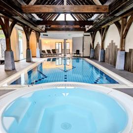 Logis Hotel Le Parc & Spa, hotel v destinaci Saint-Hippolyte