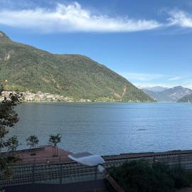 the Lake View apartment, hotel en Mendrisio