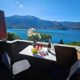 Casa Ceci, Dorio - Lake View Apartment, Terrace, AC, Wifi, Parking, hotel en Dorio