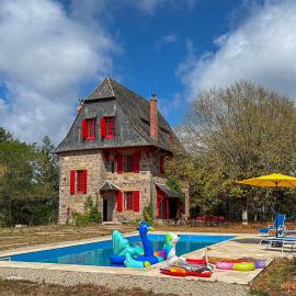 La Gardelle, maison de charme et piscine au sel