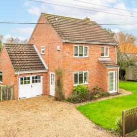 Swift Host - Watermeadow - Sleeps 5 - Parking - Garden - Dereham, hotel a Elsing