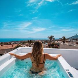 Eternity Suites Santorini, hotel in Fira