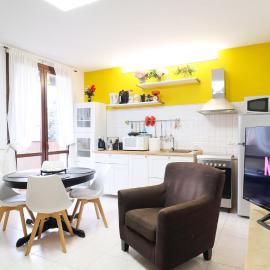Cozy Loft - with Wi-Fi, Smart TV, Parking, hotel u gradu 'Collodi'