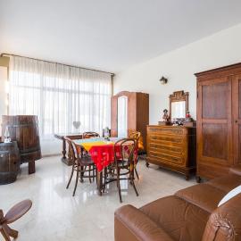 Il Melograno, appartamento privato, Hotel in Cavriago