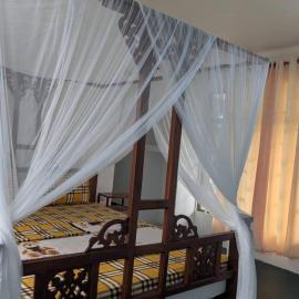 Palm Trees Hotel, hotel u gradu 'Baleni'