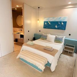 Spacious studio apartment in the heart of Cascais historic center