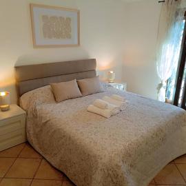 RESIDENZA AURORA - bright spacious House with Garden & outdoor Patio - Ardea - Tor San Lorenzo