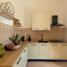 RESIDENZA AURORA - bright spacious House with Garden & outdoor Patio - Ardea - Tor San Lorenzo