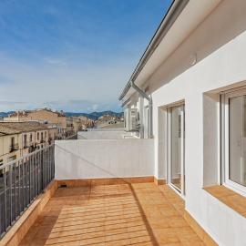 Apartahotel Sant Marti Suites, Hotel in San Martín Sarroca