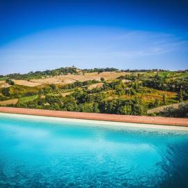 Chalet con Piscina "Il Girasole" Relax in Campagna
