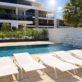 Appartement de luxe avec piscine et terrasse, hotel u gradu 'Lattes'