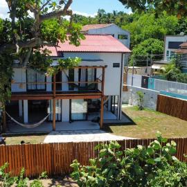 Casa Makai - Pé na Areia - Praia dos Padres, Hotel in Aracruz