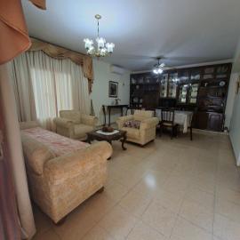 Amplia casa entera en Villarrica