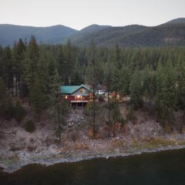 Clark Fork River Lodge - Western Montana, hotel en Saint Regis
