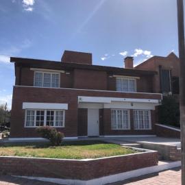 House beach, hotel in Puerto Madryn