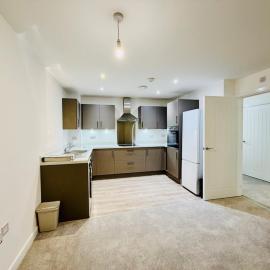 Brand New Modern 2 bedroom Flat Near City Centre