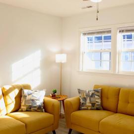 Retro Unit I-95 Hospital -JCC- Park Splash Pad-Work Truck Parking- Long Stays-Outlets