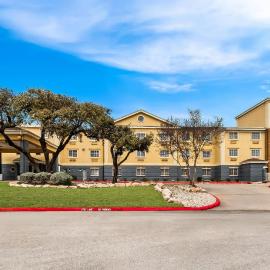 Quality Inn & Suites San Antonio Airport - Stone Oak