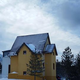Vikend kuća Davor, hotel in Risovac