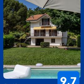 Villa La Pianazza - un OASI nel verde con piscina a pochi minuti da Sestri Levante, hotel din Bracco