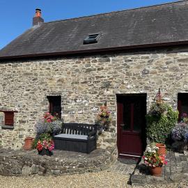 Old Farmhouse Cottage