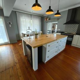 Modern Luxury Home with Sauna and Prime City Access