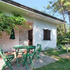 Bungalow Baleno, hotel v destinaci Eraclea Mare