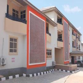 Imperial Heights Hotel and Apartments, hotel v mestu Mama
