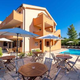 Apartments in Silo - Insel Krk 13481, Hotel in Šilo