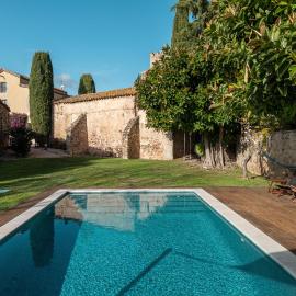 Mas Vives, exclusiva masía del siglo XV, Hotel in Cabrils