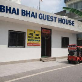 BHAI BHAI GUEST HOUSE, hotel en Rīngas