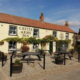 The Castle Arms Inn، فندق في بيدال