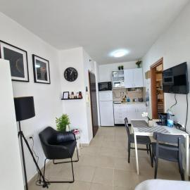 Modern Studio 1BR Near Soroka Hosp & University
