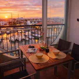 Apartamento Salins vista al canal de Empuriabrava