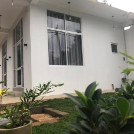 Kottamba Co-Cowork Hostel Tangalle, hótel í Tangalle
