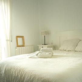 Habitación doble con Balcón - Casa rural compartida - Coliving