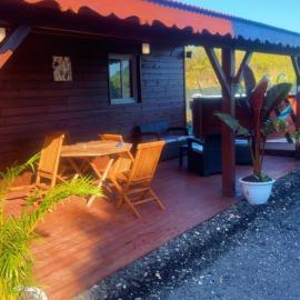 Villa Eden hibiscus, hotelli kohteessa Petit-Canal