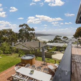 The Soak House- Walk to the beach!, hotel in Lorne