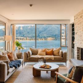 Azure Luxe Lakeside Retreat with pool, spa and gym