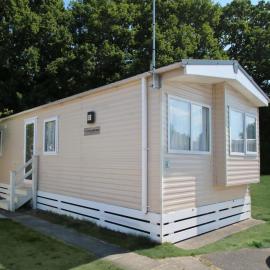 1. Forest Edge 2 Bedroom Statement Caravan, hotel u gradu Saint Leonards