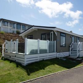 Swanage Signature 2 Bedroom Lodge with Hot Tub, hotel i Swanage