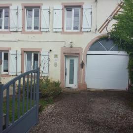 Maisonnette de village du XVlle siécle